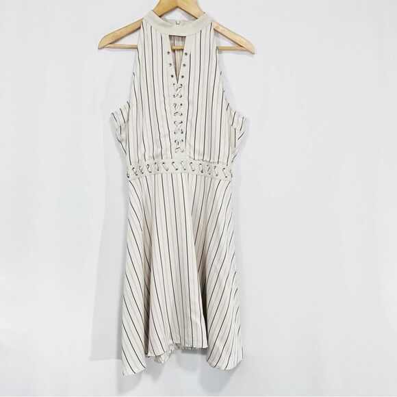 BB Dakota Charlize Striped Lace Up Back Dress 8 Beige Mini A-line - Picture 2 of 9